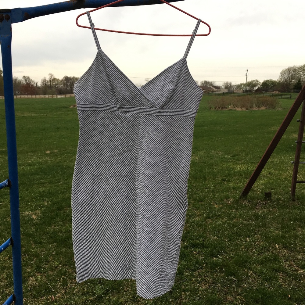 Isaac Mizrahi Preppy Striped Grey/White Midi Dress